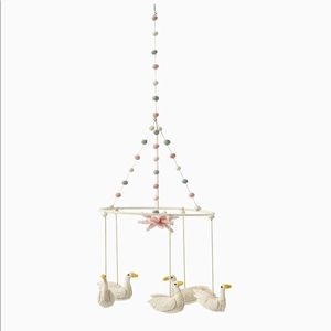 Petite Pehr Swan Lake Mobile